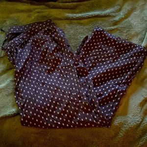 Black and white, wide-legged dress pants. Old Navy size XL. Worn once!